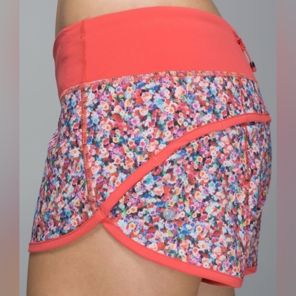 Lululemon Run Speed Short 4-way Stretch Prism Petal Multi / Atomic Red Size 2